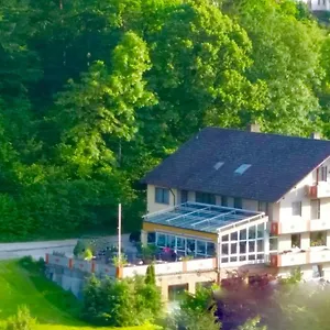 Gasthof Hotel-pension Haus Hubertus, Weigendorf
